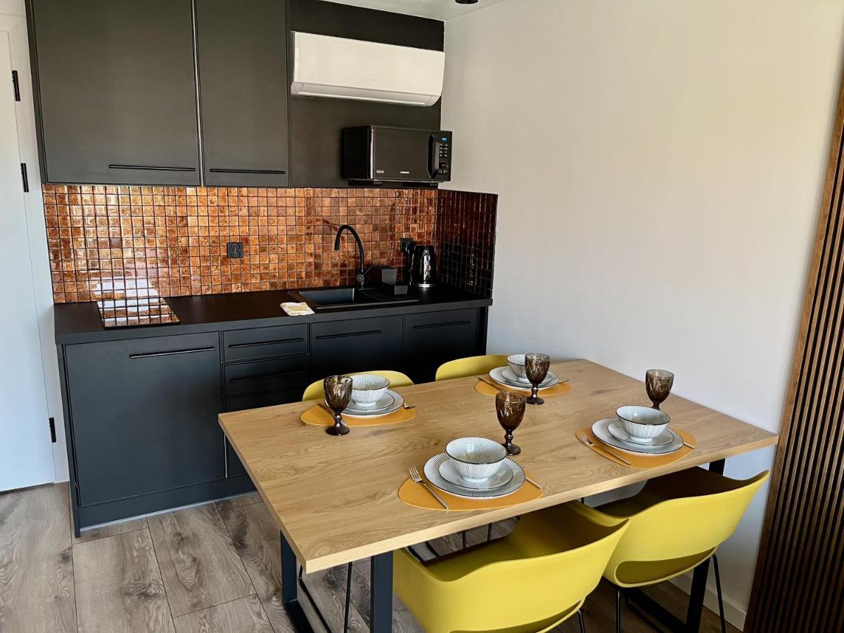 Green Port Spa Kolobrzeg Stylowy Loft- W Cenie Klimatyzacja, Baseny, 2 Jacuzzi, Sauna, Szlafroki, Bawialnia Eksteriør bilde